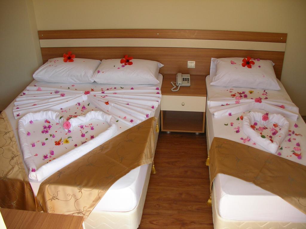 Ercan Han Hotel İçmeler Habitación foto